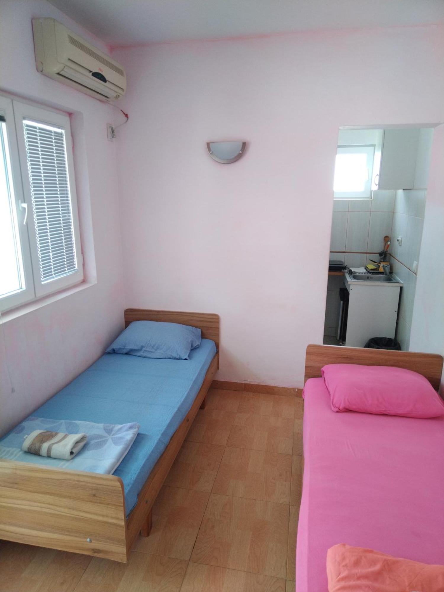 Apartmani Pikula Сутоморе Экстерьер фото