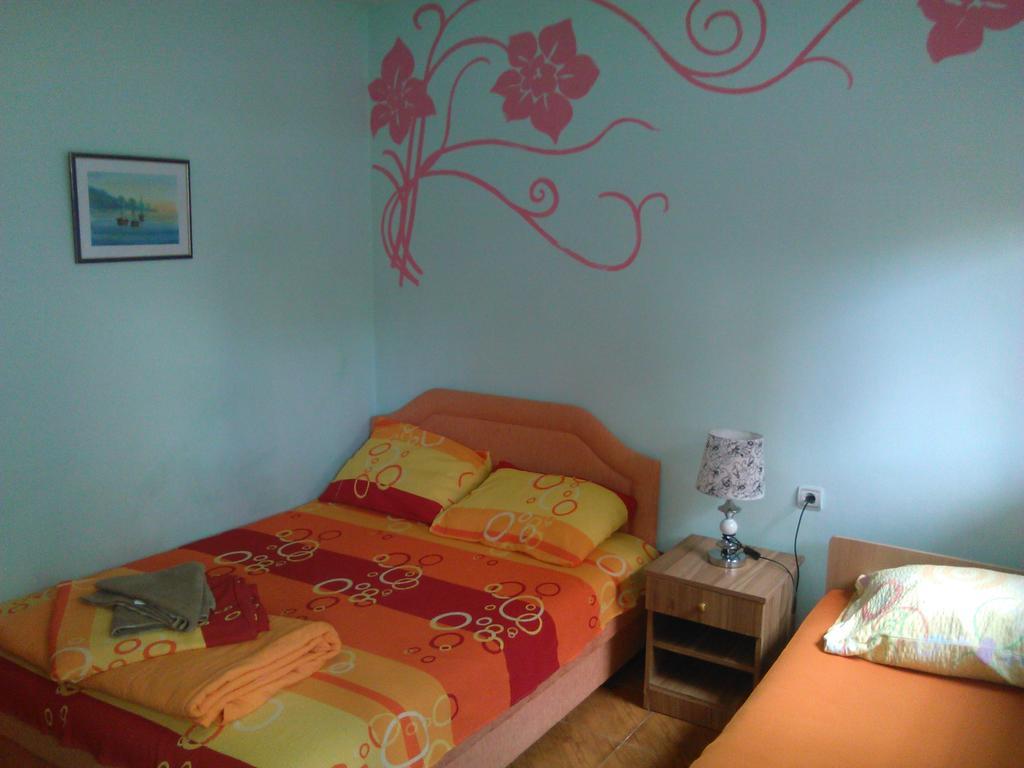 Apartmani Pikula Сутоморе Экстерьер фото